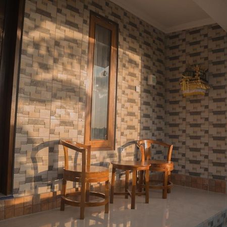 Prasi Sunrise Homestay Toyapakeh Экстерьер фото