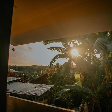 Prasi Sunrise Homestay Toyapakeh Экстерьер фото