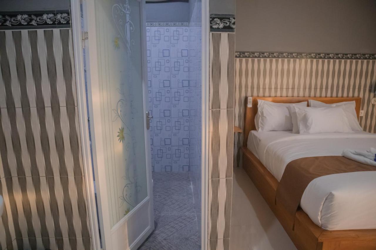 Prasi Sunrise Homestay Toyapakeh Экстерьер фото