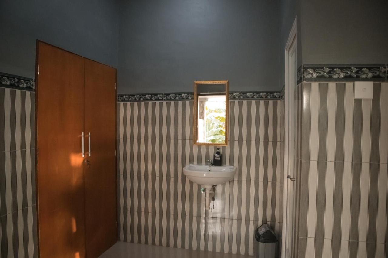 Prasi Sunrise Homestay Toyapakeh Экстерьер фото