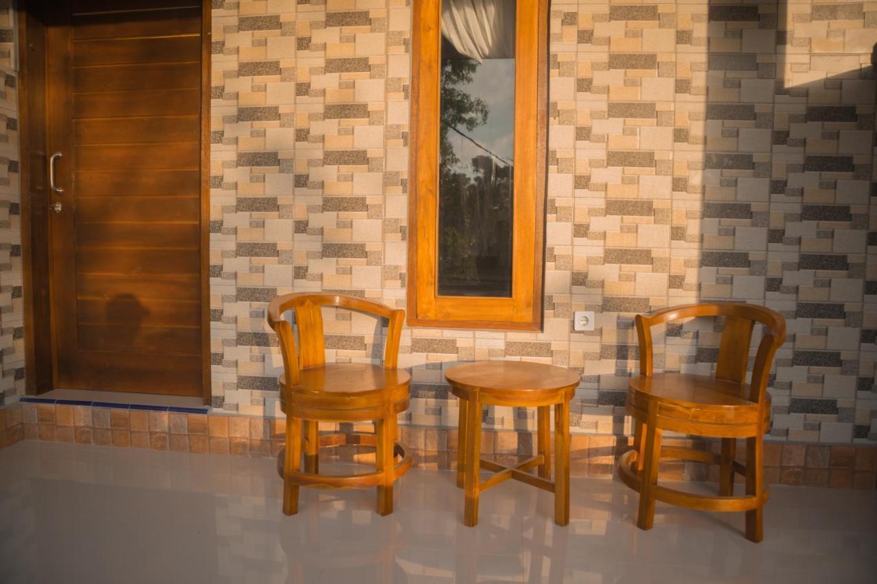 Prasi Sunrise Homestay Toyapakeh Экстерьер фото